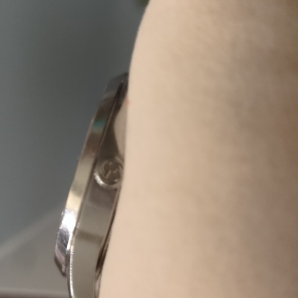 Men's Gucci watch - Picture 6 of 9